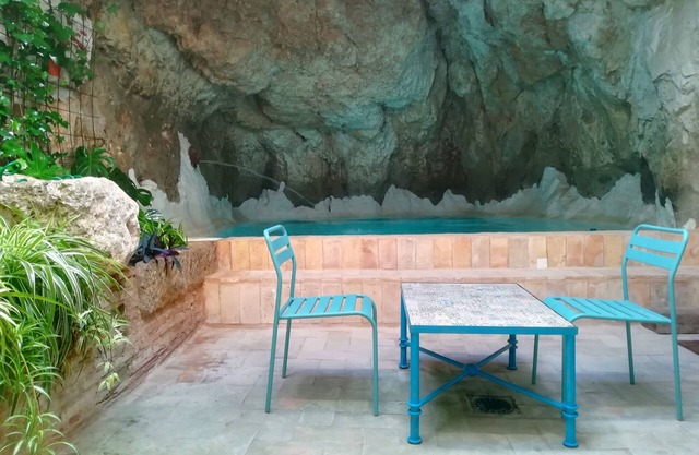 Increíble piscina. Ideal para grandes grupos en casco histórico de Villena.