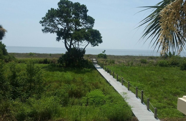 Nuevo listado, frente a la playa, vistas increíbles! Transporte terrestre incluido!