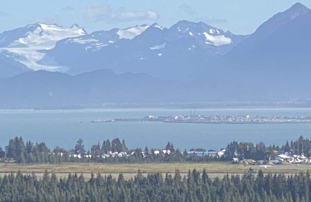 Incredible views in Homer, AK, first floor 2BR/1BA, kitchen, pet friendly