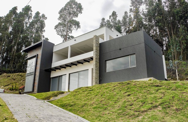 Incredible Views with style and comfort.
