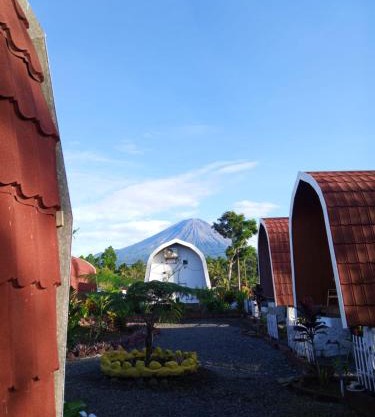Indah Damai Cottages