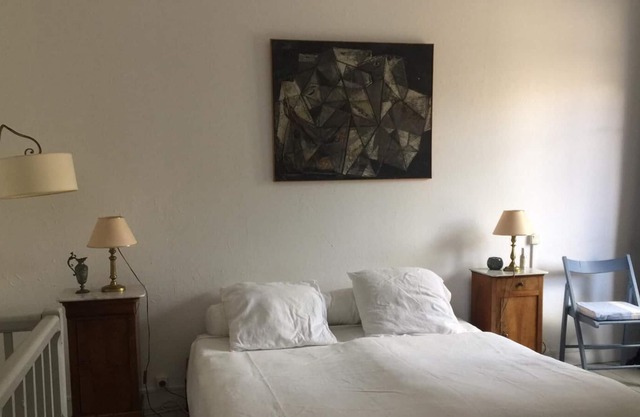 Independent apartment in an old house