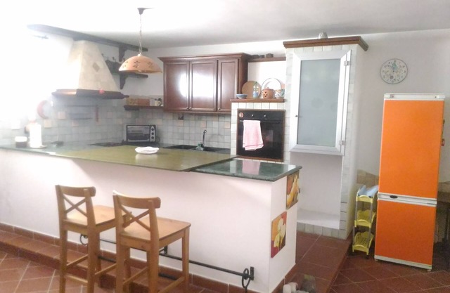 Apartamento independiente con garaje. precios especiales.