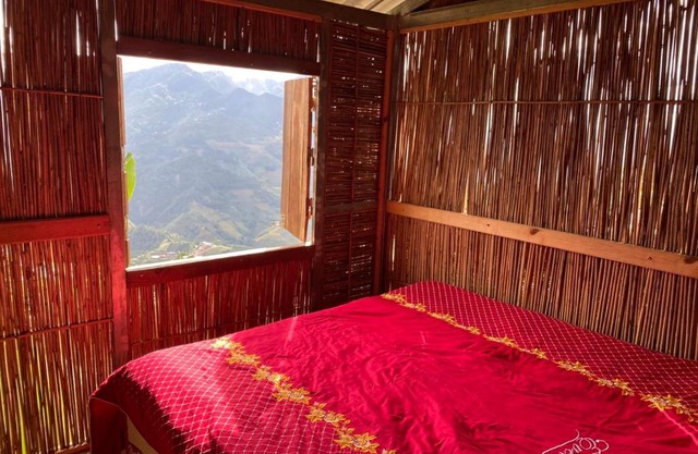 Indigenous homestay- Trek- Food- Bus