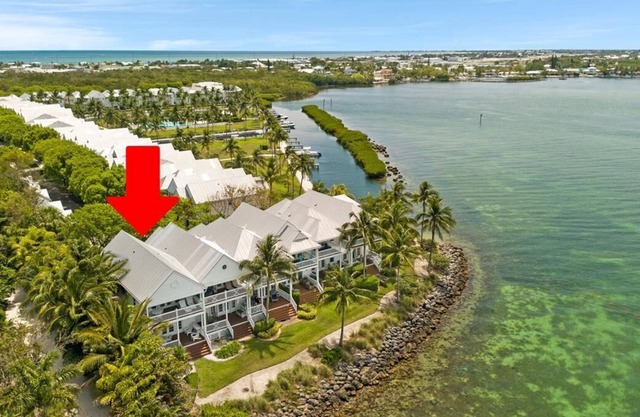 Indigo Reef Resort, Villa 67 con atraque de cortesía: ¡relajación en su máxima expresión!
