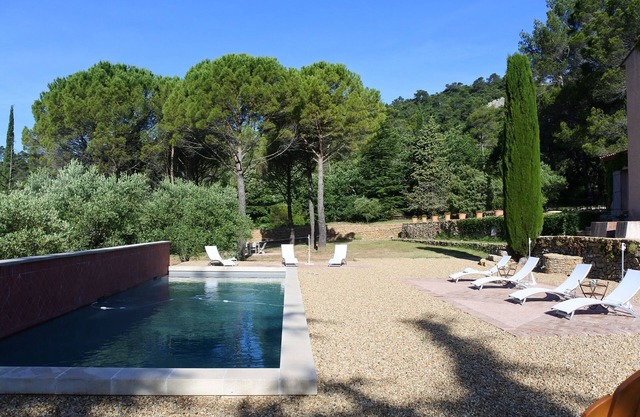 piscina climatizada, tranquila, 2 habitaciones con encanto, a 40 minutos del mar