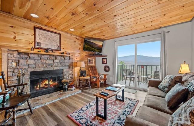 Indoor Pool Sleeps 7 Mountain Views Playground