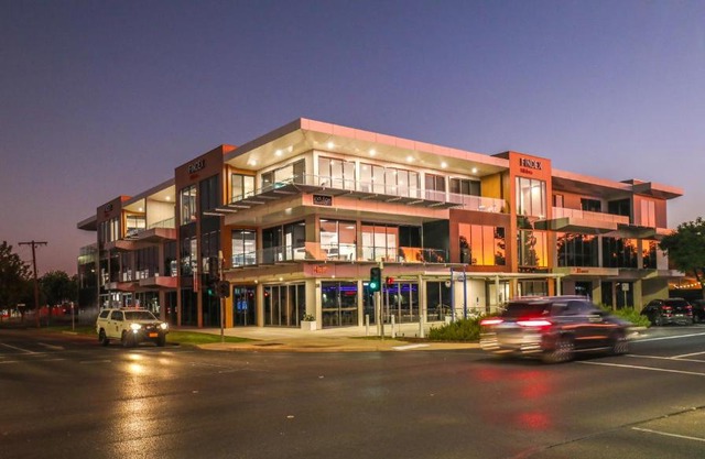 Indulge Apartments - City View Penthouses