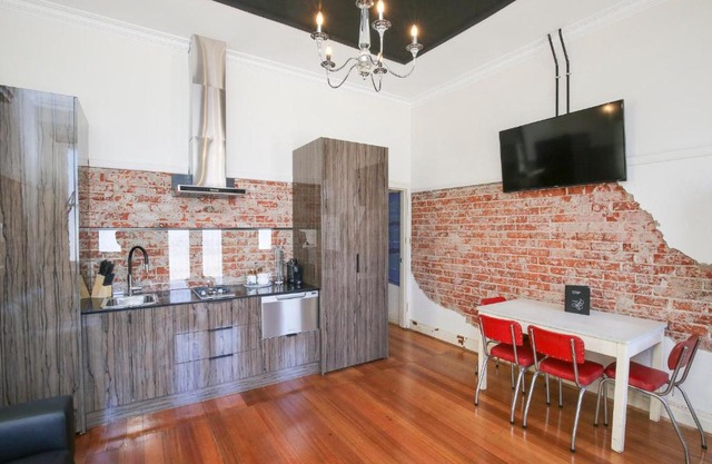 Indulge Apartments - The Urban Collection