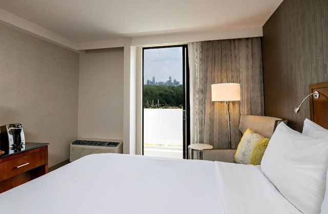 Indulge in a Luxurious Getaway w/ Free Wi-Fi!