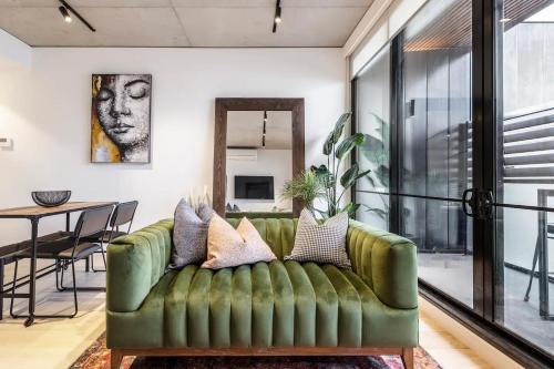 IndustrialStyle Pad in Cool Grungy Neighborhood