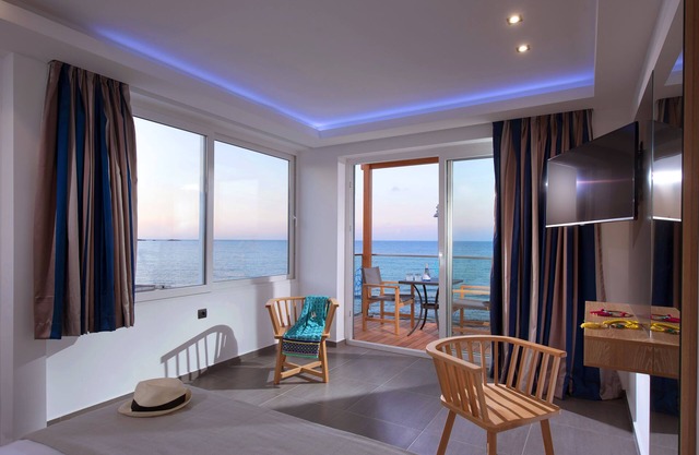 Infinity Blue Boutique Hotel and Spa - Adults Only