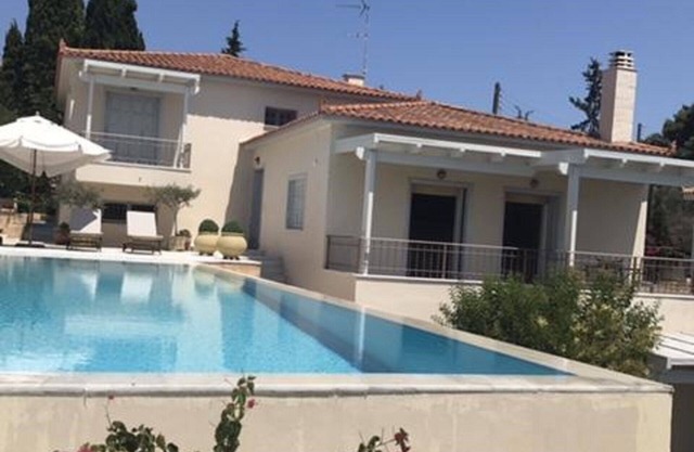 PISCINA INFINITY Y VILLA CON VISTA A LA ISLA