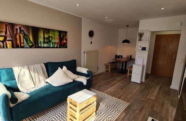 Inga Schmitt Weine GbR - Ferienwohnung Rosenberg