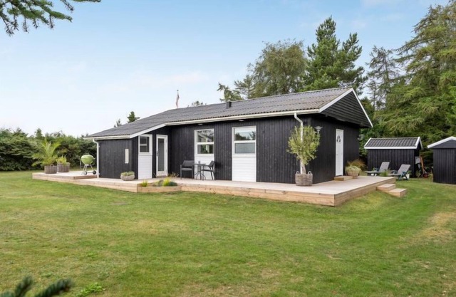 "Ingiald" - 600m from the sea by Interhome