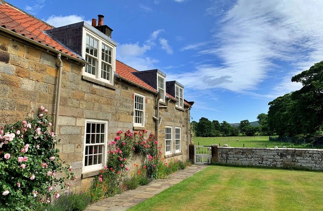 Ingleby Manor - Courtyard Cottage by Interhome