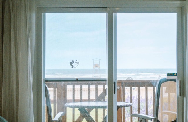 Inn at the Prom Oceanfront Seaside