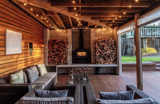 Inn Lewis | Beside the Redwoods with Spa Pool