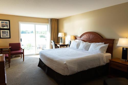 Inn on Long Lake