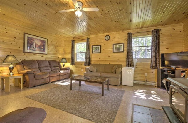 Inn The Woods, Deluxe PEI Cottages - Cottage 3