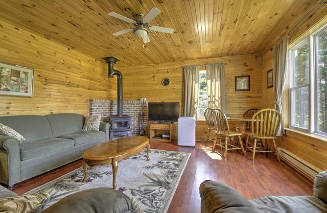 Inn The Woods, Deluxe PEI Cottages - Cottage 1