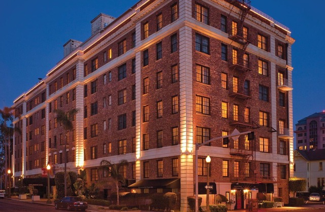 Instant Booking 30% off WorldMark Inn at the Park (Studio with King Bed)