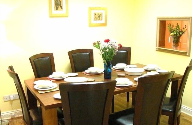 Victorian Townhouse Apt on The Crescent: perfecto para caminar por todas partes en la ciudad!
