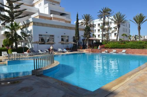 Intouriste Hôtel & Suites