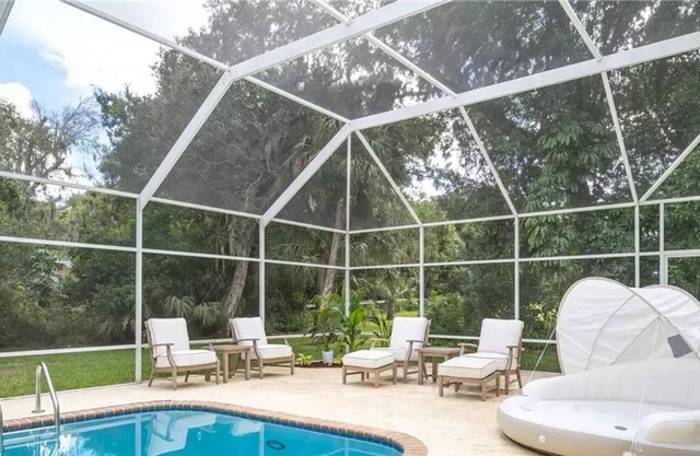 Intracoastal estate: waterfront, pool, private beach-close to everything!