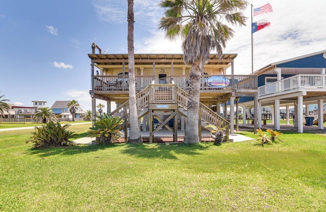 Intracoastal Views & Deck: Surfside Beach Home