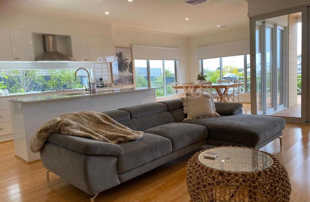 INVERLOCH BLUE PEARL WIFI LINEN and POOL Inc