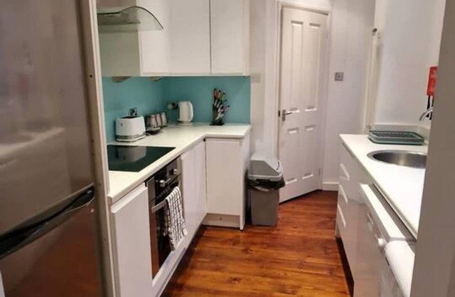 Inviting 3-bed Apartment in Newcastle Upon Tyne