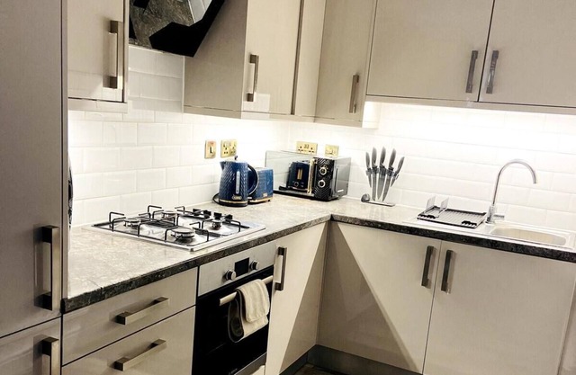 Inviting 3-bed Apartment in London