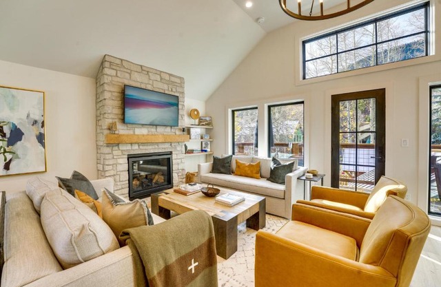 Inviting and Renovated Home in Crested Butte!
