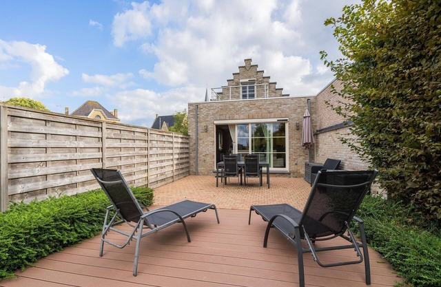 casa de vacaciones en Nieuwpoort con jardín