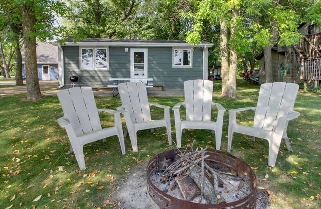 Inviting Rice Cabin w/ Fire Pit & Lake Access!