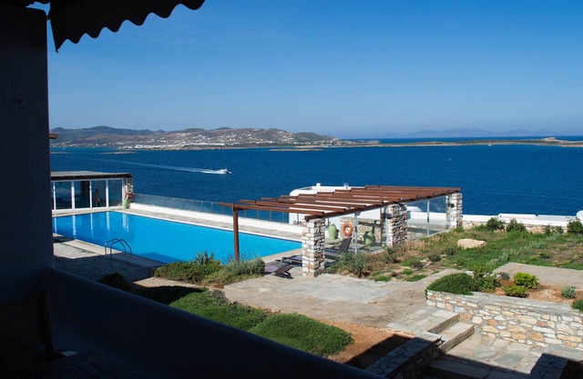 Casa con piscina cerca de Pounda