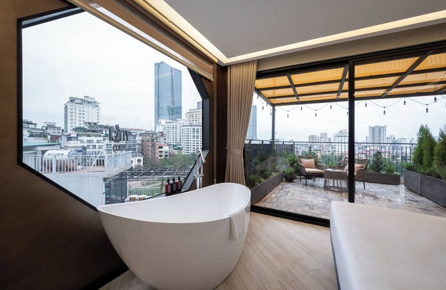iRest Signature Ba Dinh Lakeside
