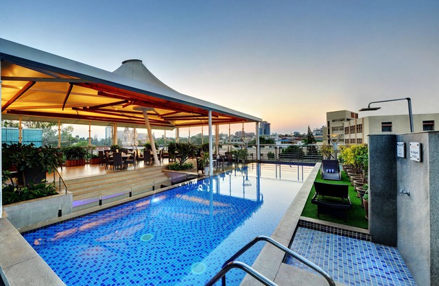 Iris Hotel