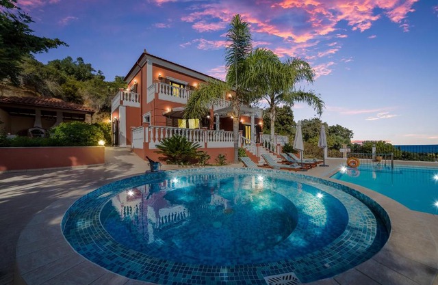 Iro Royal Villa