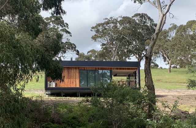 Ironbark Luxury Retreat at Softfoot Alpaca Farm in Victor Harbor