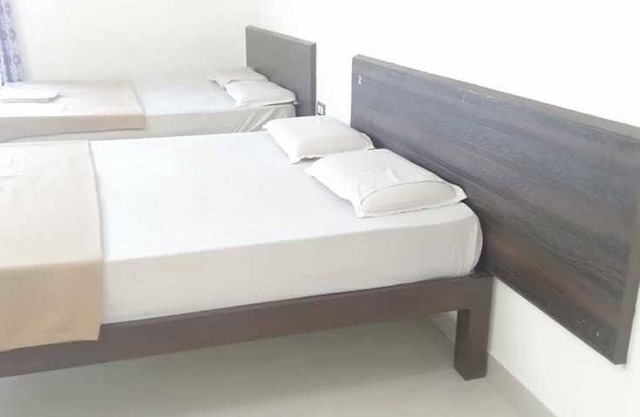 Iroomz Grand Palace