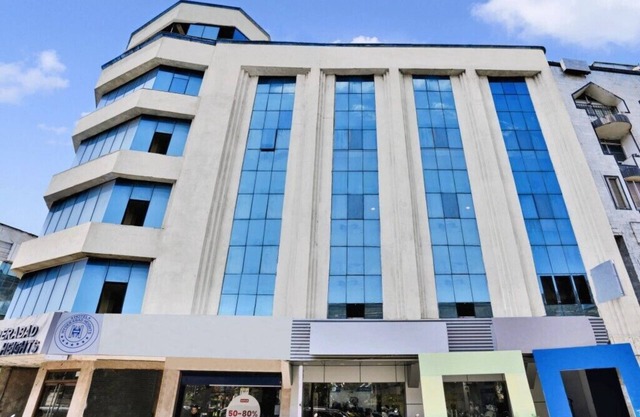 iROOMZ Hotel Hyderabad Towers