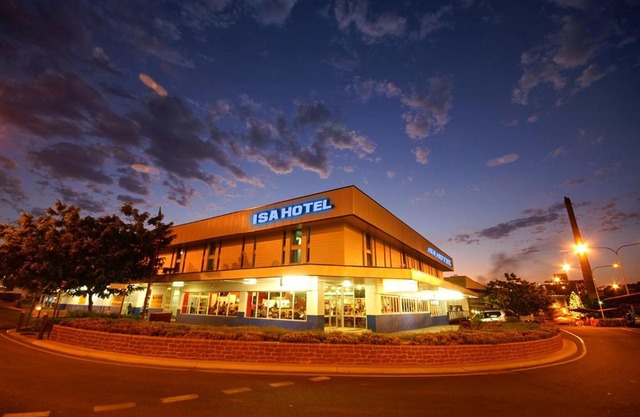 Isa Hotel