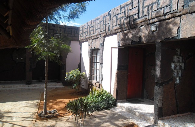 Isabel Guest Suites & Tours