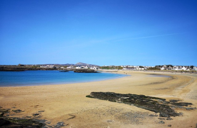 Isallt Cove
