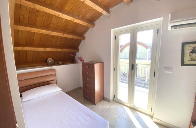 isca calabretta apartments m28