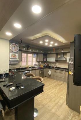 Isis apartment