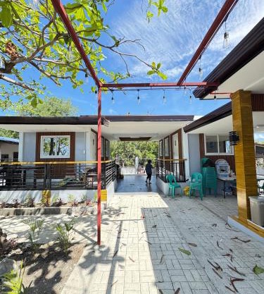 Isla Enriqueta - Private Beach Resort