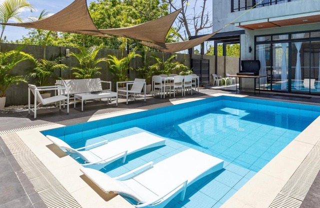 ISLA VILLA 2 Luxury Pool Villa near beach with karaoke video games barbecue